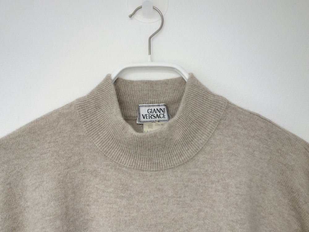Italy製 GIANNI VERSACE  Mock neck sweater