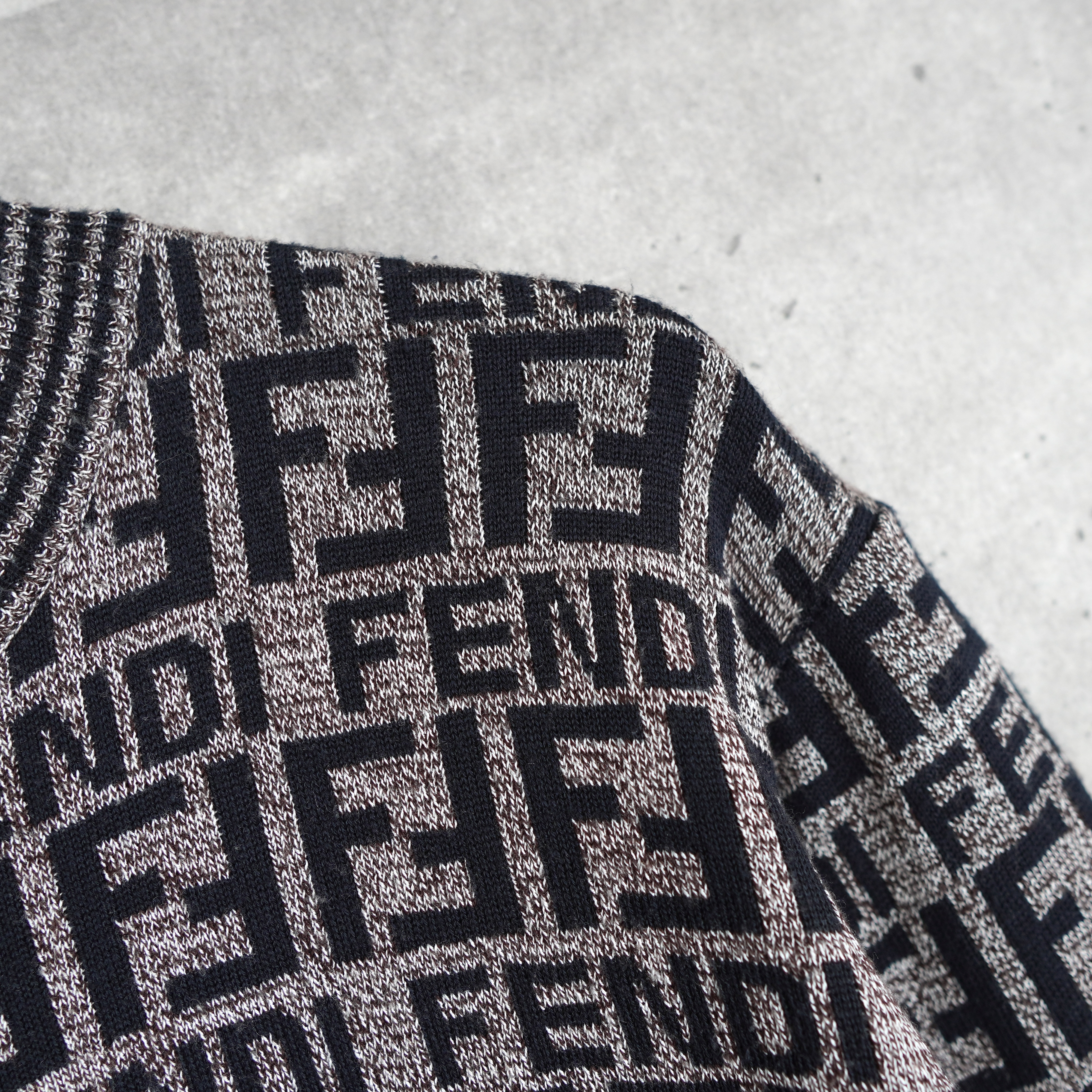 イタリア製 FENDI フェンディ ズッカ柄 ニット セーター