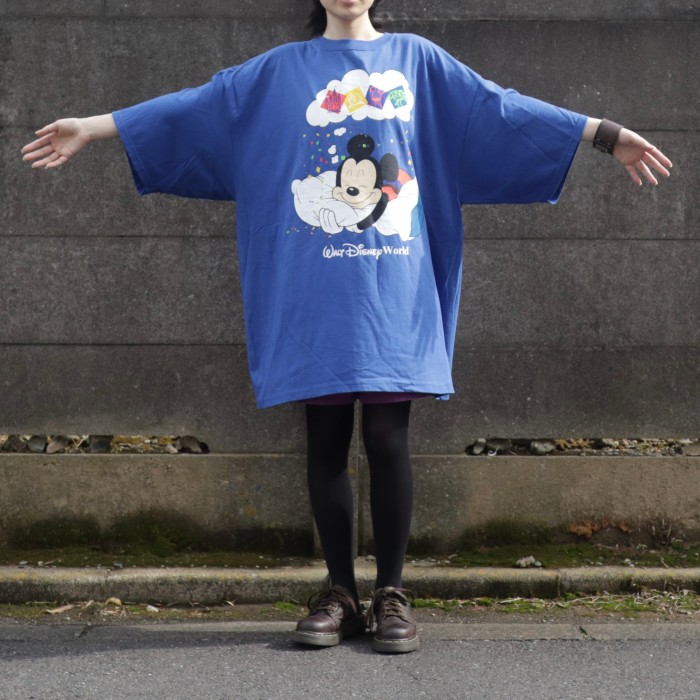 Character Big Silhouette Print T-Shirt | Vintage.City 古着屋、古着コーデ情報を発信
