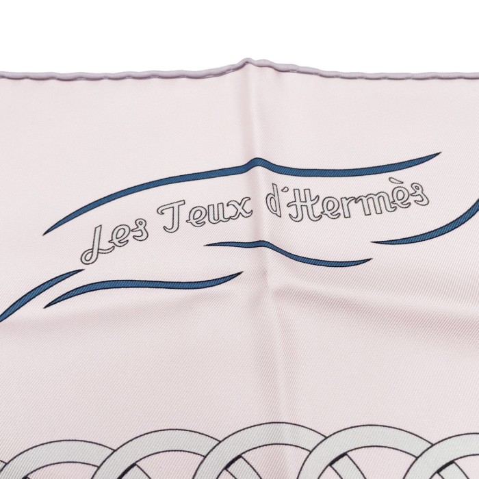 HERMES エルメス スカーフ カレ90 『LES JEUX D'HERMES(エルメスのゲーム)』 シルク ピンク ブルー系 | Vintage.City Vintage Shops, Vintage Fashion Trends