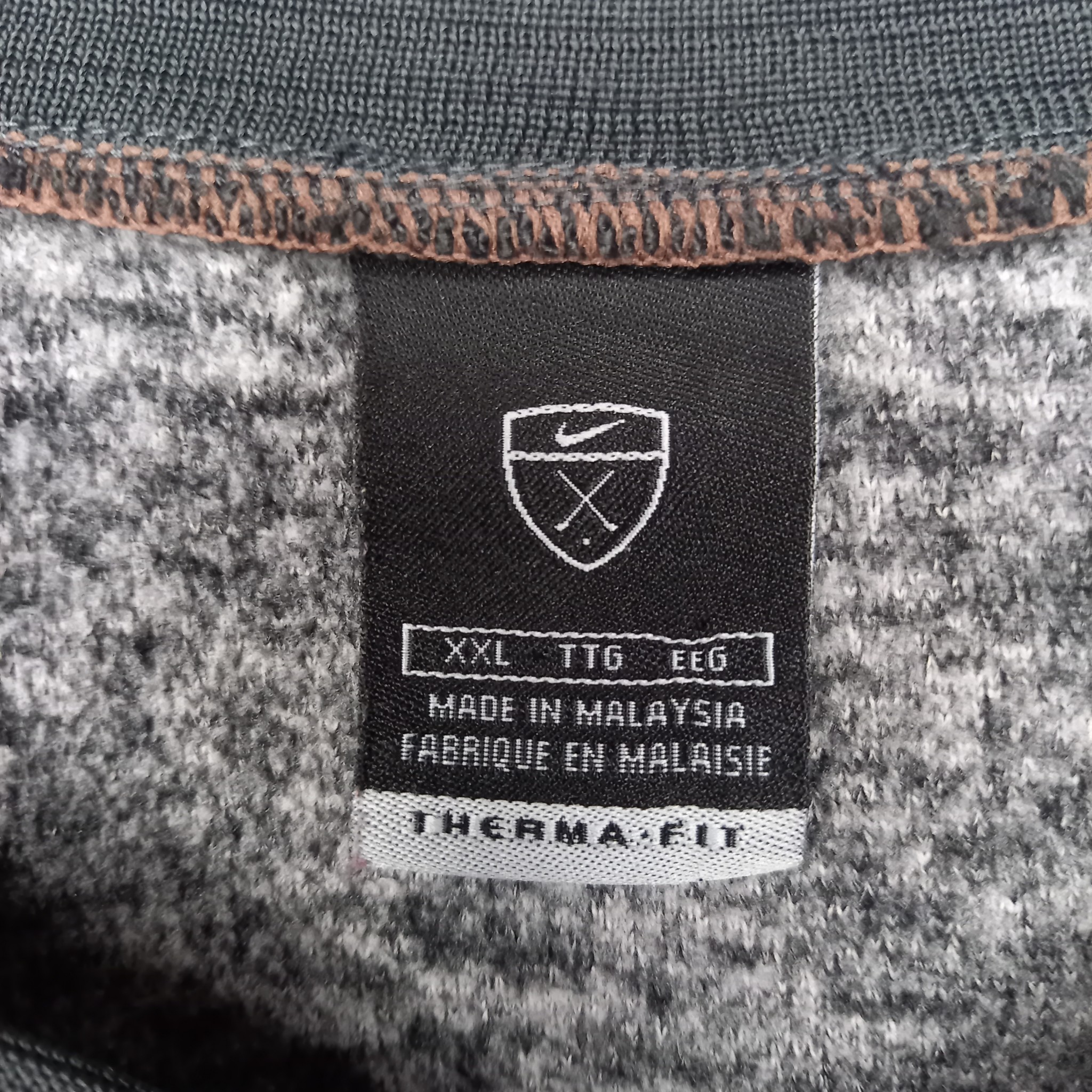 XL実寸値ナイキ　ゴルフ　Vネック　フリース　プルオーバー　トレーナー　刺繍ロゴ　黒　XL