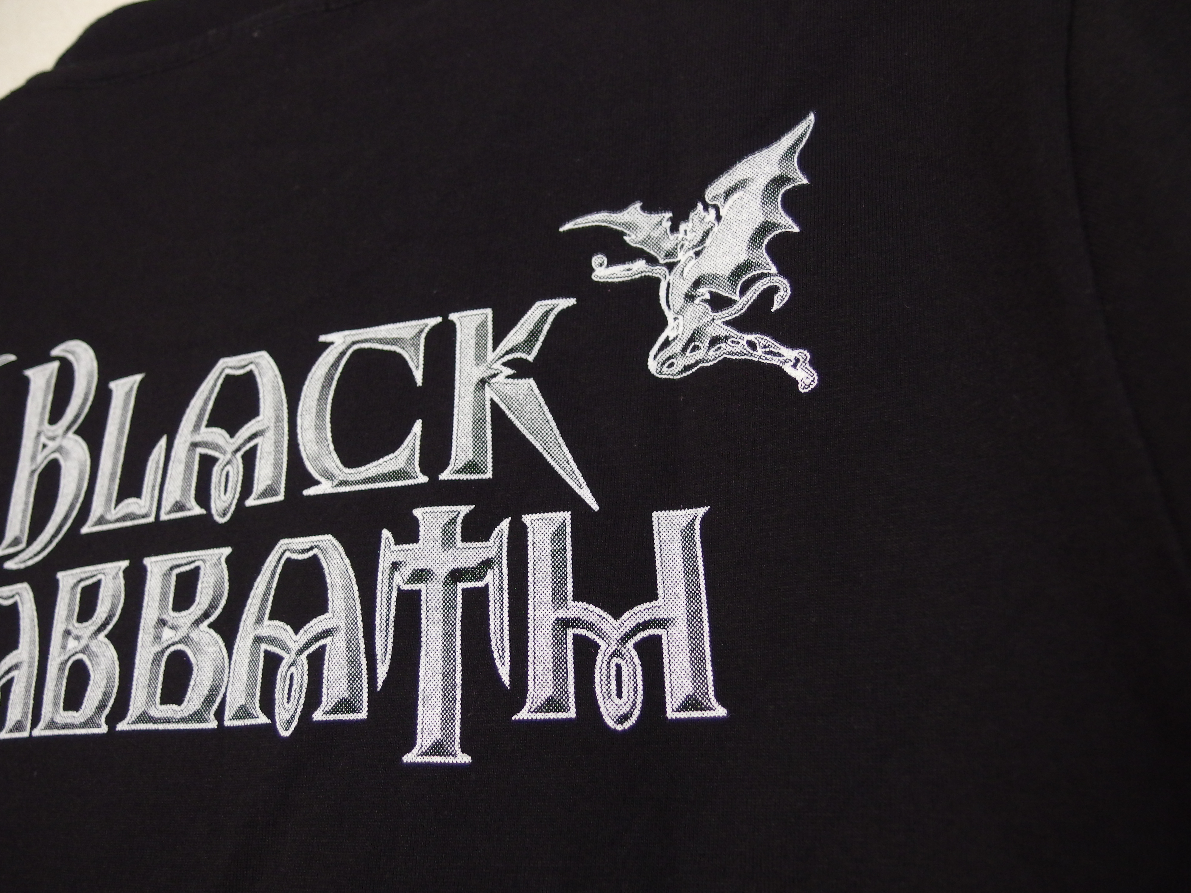 82 BLACK SABBATH ブラックサバス Tシャツ ブラック Mサイズ ヘヴィメタル ロックバンド メタルT ロックT バンドT ツアーT  ミュージックT ドゥーム ハードロック ブルース メ.. | Vintage.City