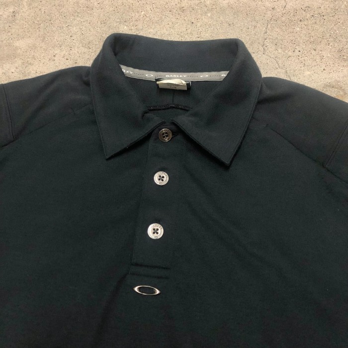 OAKLEY/Polo shirt/L/ポロシャツ/ロゴプレート/THAILAND製/ブラック/テック/オークリー | Vintage.City 古着屋、古着コーデ情報を発信