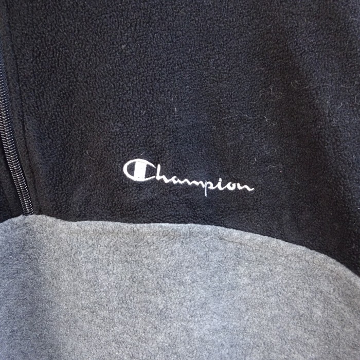 チャンピオン フリース 2XL グレー ブラック ハーフジップ 目つき 刺繍ロゴ 9053 | Vintage.City 古着屋、古着コーデ情報を発信