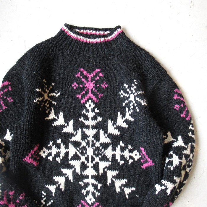 80S WOOLRICH SNOWFLAKE PATTERN WOOLSWEATER【About M】 | Vintage.City 古着屋、古着コーデ情報を発信