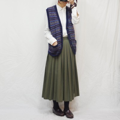 オリーブカラーのプリーツスカート | Vintage.City 古着屋、古着コーデ情報を発信