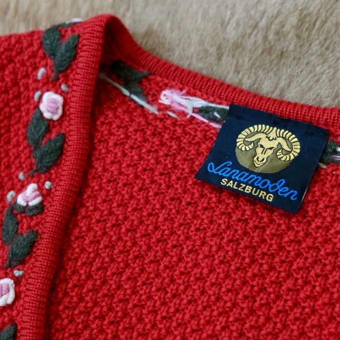 〈送料無料〉オーストリア古着チロル フラワー✖️赤 カーディガン チロリアンカーデ | Vintage.City 古着屋、古着コーデ情報を発信