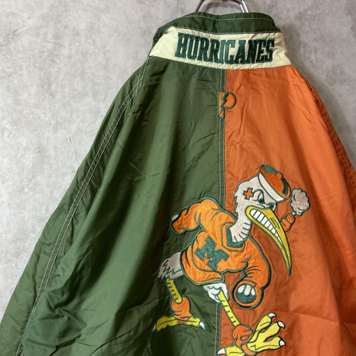 NFL MIAMI HURRICANES nylon jacket size M　配送A　マイアミハリケーンズフットボール ナイロンジャケット　キャラクター　背面ビッグ刺繍ロゴ　マルチカラー　90's | Vintage.City Vintage Shops, Vintage Fashion Trends
