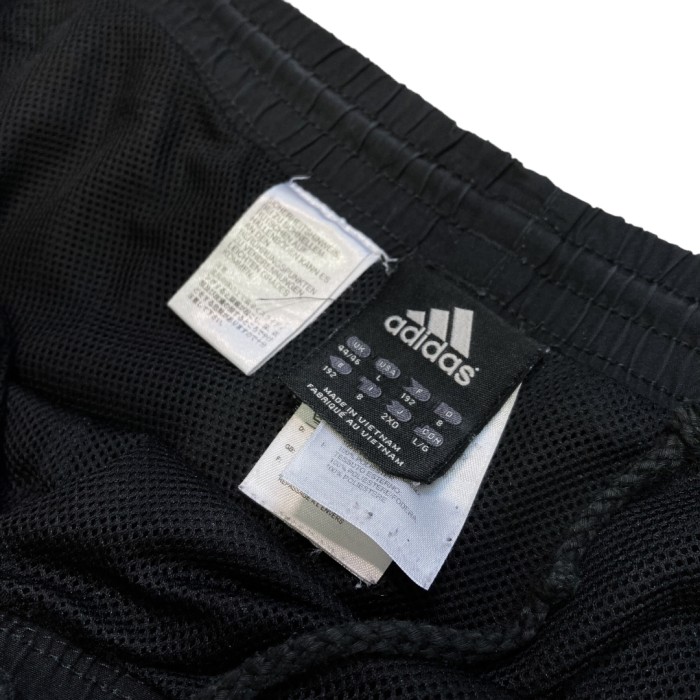 adidas 00's asymmetry stripe nylon pants | Vintage.City 古着屋、古着コーデ情報を発信