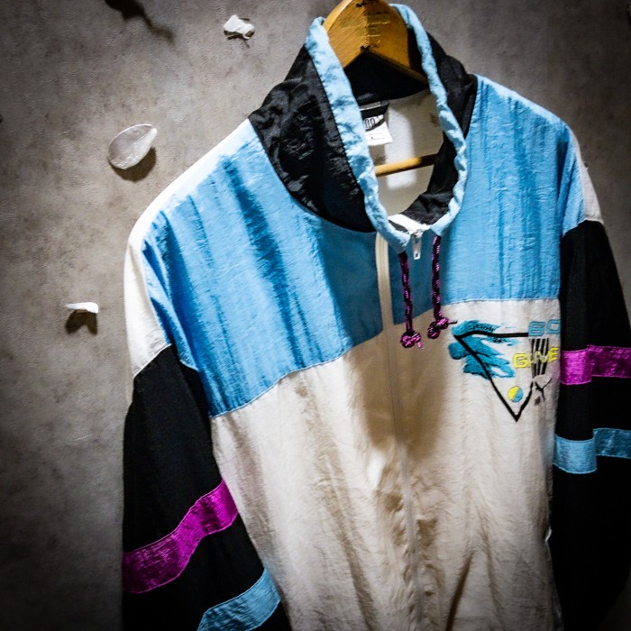 ”庭球纏舞” 90s PUMA rare tennis graphic nylon jacket | Vintage.City 古着屋、古着コーデ情報を発信