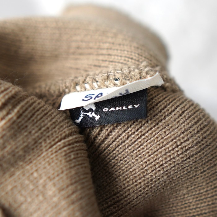 Oakley  オークリー  つば付きニット帽　ロゴ刺繡 | Vintage.City 古着屋、古着コーデ情報を発信