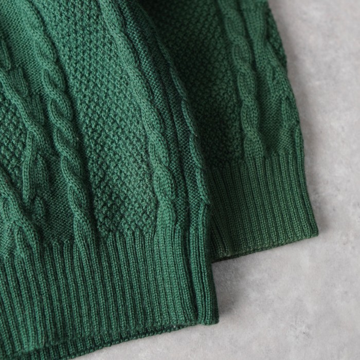 BURBERRY  バーバリー  ニット　セーター　80's〜90's  ロゴ刺繍  立体編み　イギリス製　Lサイズ | Vintage.City 古着屋、古着コーデ情報を発信