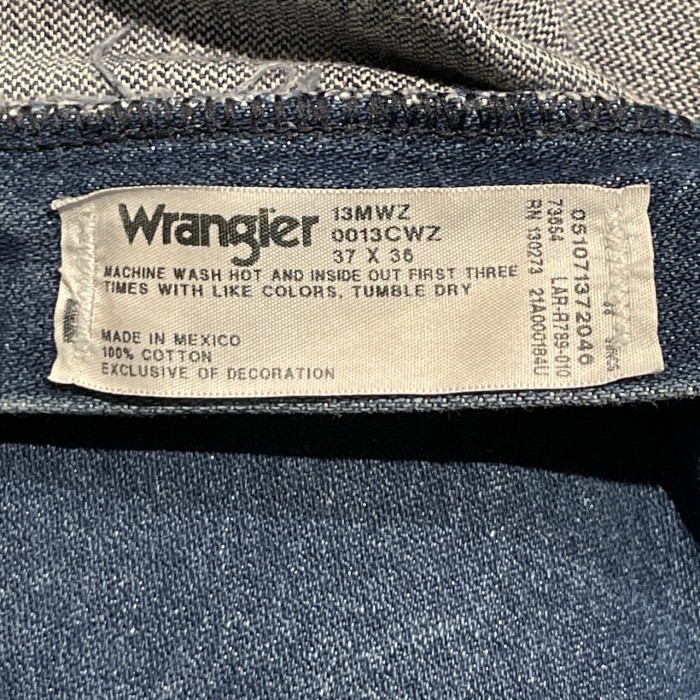 00s Wrangler 13MWZ ラングラー　デニムパンツ　W37 C654 ジーンズ　ジーパン　ブロークンデニム | Vintage.City 古着屋、古着コーデ情報を発信