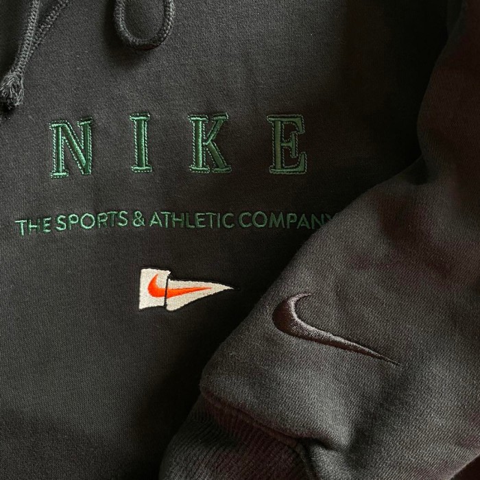 NIKE embroidery hoodie size L　配送B　　ナイキ　刺繍センターロゴ　パーカー | Vintage.City 빈티지숍, 빈티지 코디 정보