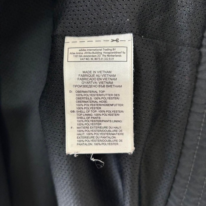 adidas 袖ライン スリーライン ナイロンジャケット M S2501 | Vintage.City 古着屋、古着コーデ情報を発信