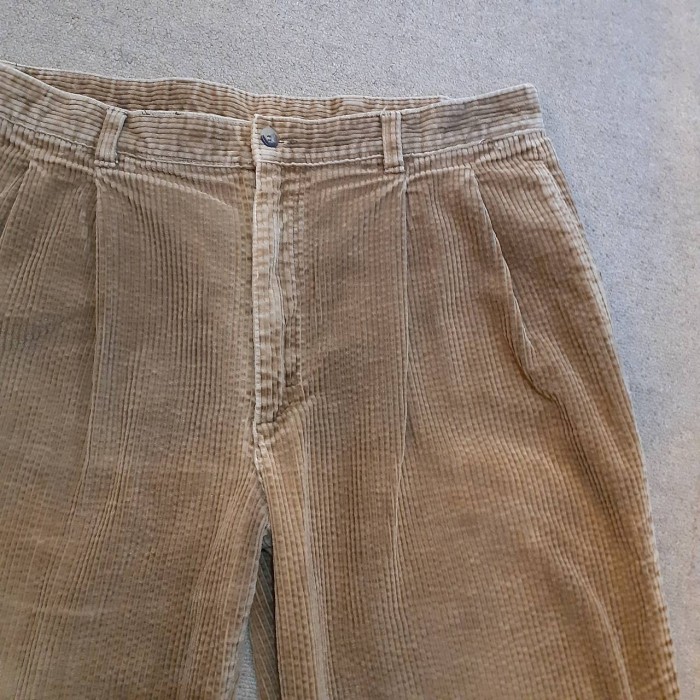 L.L.Bean two-tuck corduroy pants | Vintage.City 古着屋、古着コーデ情報を発信