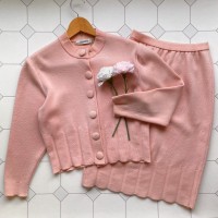 salmon pink knit two piece〈レトロ古着 サーモンピンク ニット セットアップ コーラルピンク〉 | Vintage.City 빈티지숍, 빈티지 코디 정보