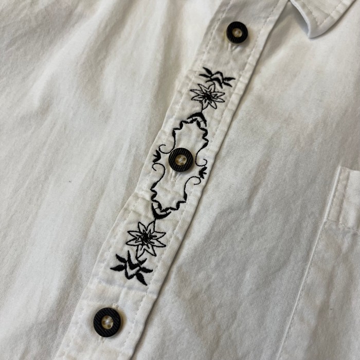 Design White Shirt / デザイン ホワイト シャツ | Vintage.City 빈티지숍, 빈티지 코디 정보