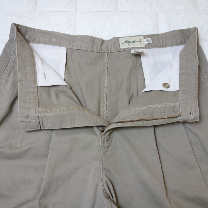 Eddie Bauer(エディバウアー) Two-tuck Chino Pants 2タック チノパンツ | Vintage.City 古着屋、古着コーデ情報を発信