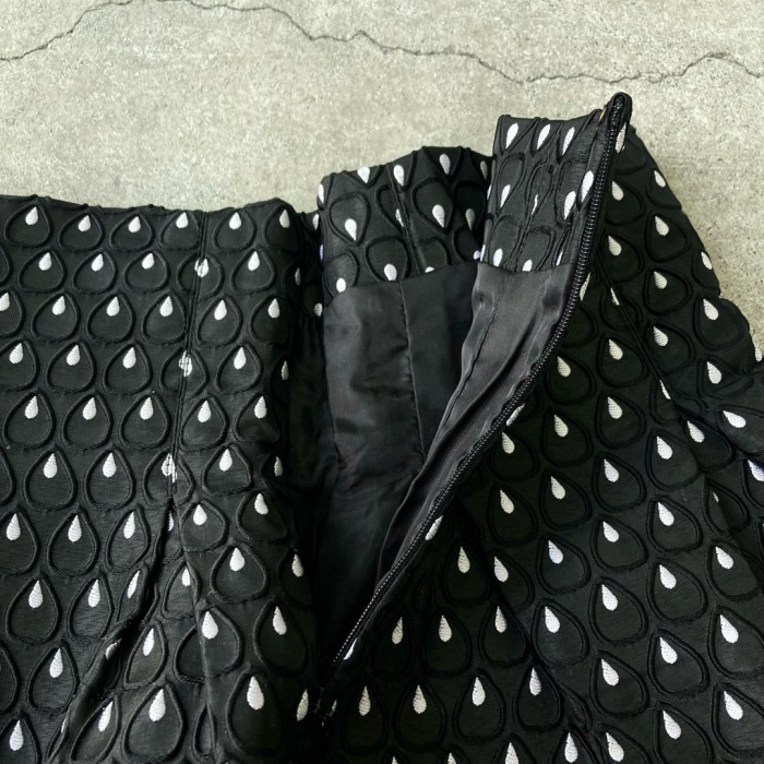 雫刺繍 ミニスカート ハイウエスト 黒白 #177 | Vintage.City 古着屋、古着コーデ情報を発信