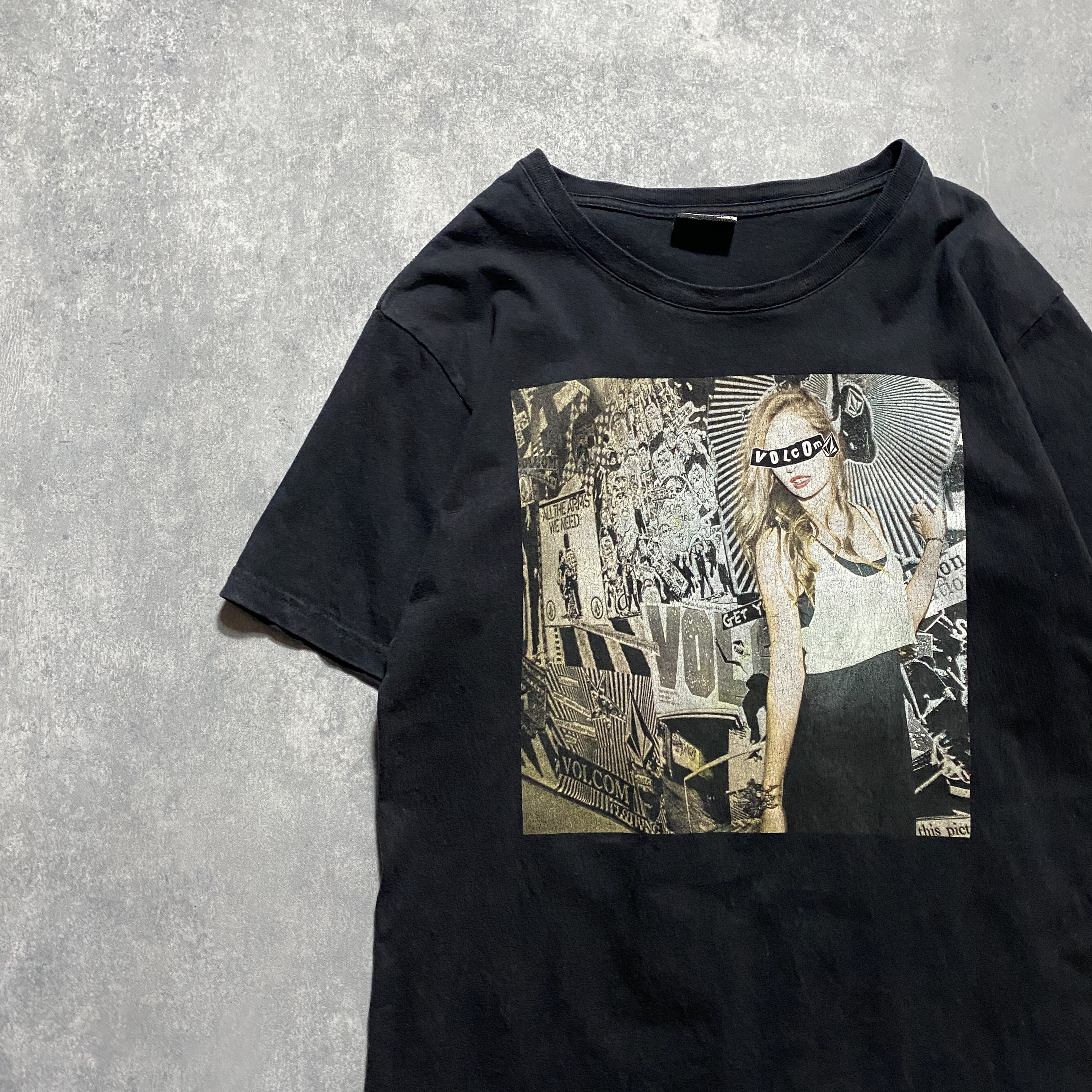 ボルコム フォトプリント ブラック Tシャツ | Vintage.City