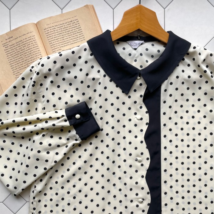 front scallop dot blouse 〈レトロ古着 フロントスカラップ 水玉 ブラウス 日本製〉 | Vintage.City 古着屋、古着コーデ情報を発信
