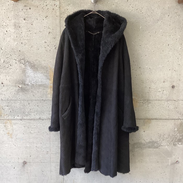 Made in Italy Black punching shearling long coat | Vintage.City 빈티지숍, 빈티지 코디 정보