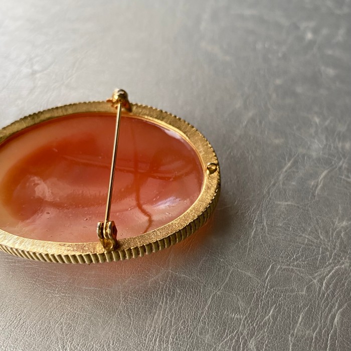 Vintage 80s retro classical pink big cameo brooch レトロ ヴィンテージ アクセサリー クラシカル ピンク ビッグ カメオ ブローチ | Vintage.City 古着屋、古着コーデ情報を発信