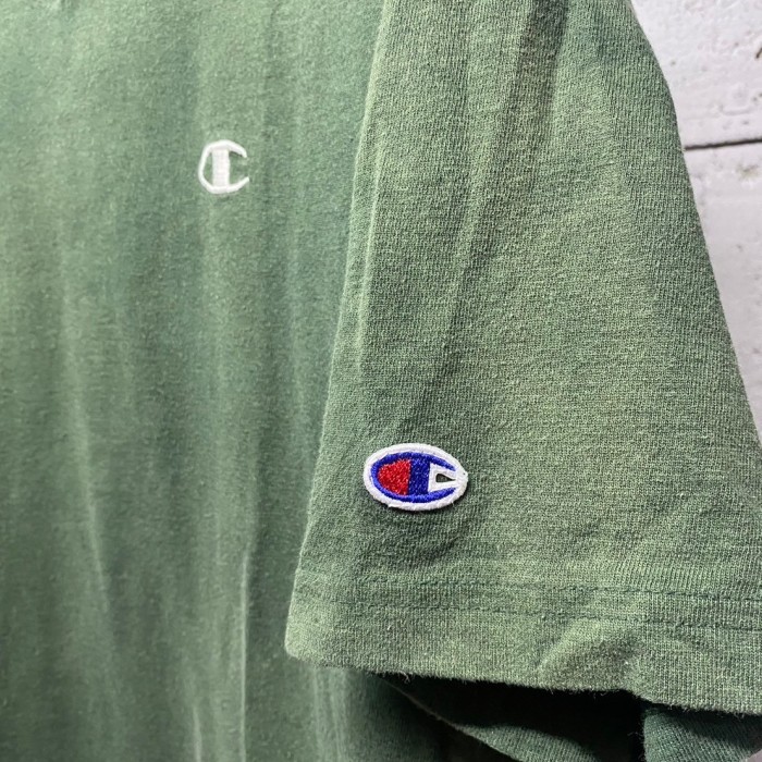チャンピオン Vネック Tシャツ　 グリーン　ロゴ刺繍  TS025 | Vintage.City 빈티지숍, 빈티지 코디 정보