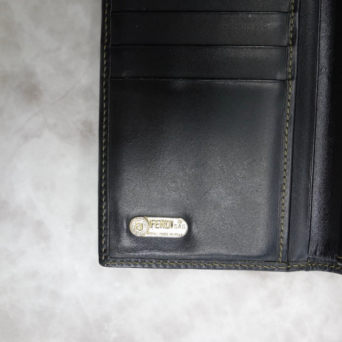 FENDI フェンディ ペカン柄 二つ折り財布 イタリア製 | Vintage.City 古着屋、古着コーデ情報を発信