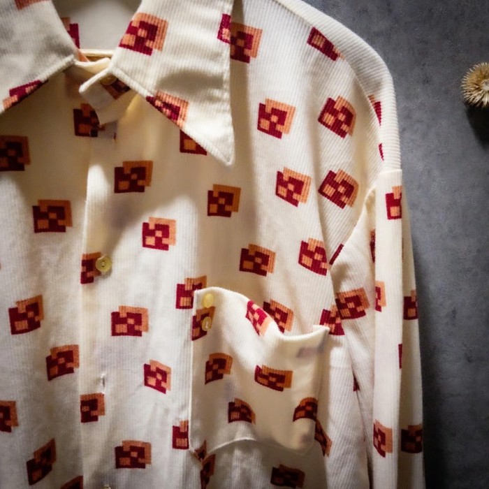 “退廃幾何” 70s nylon shirts on special graphic like  abstracted  HEARTCROWN | Vintage.City 빈티지숍, 빈티지 코디 정보