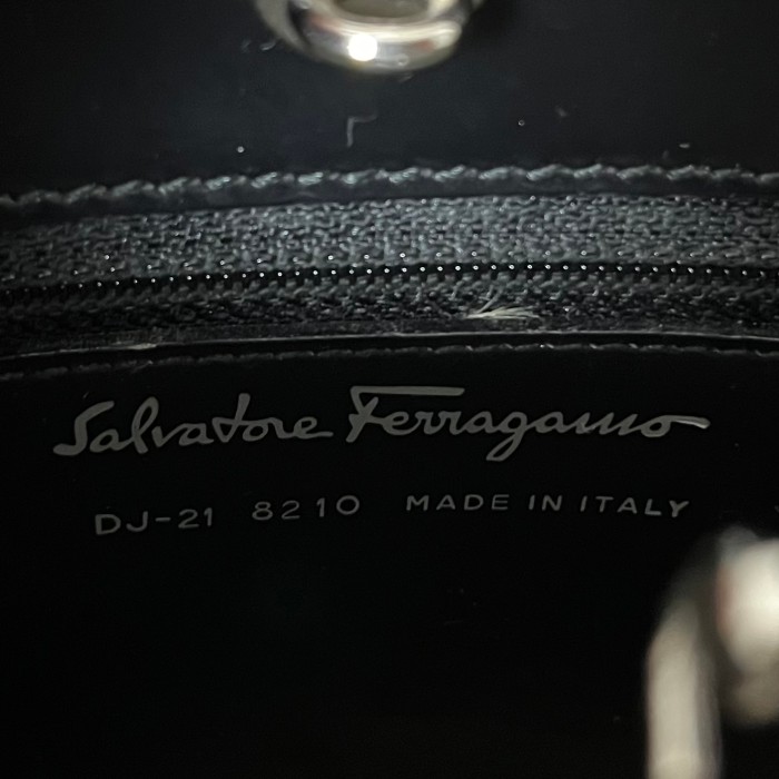Salvatore Ferragamo/レザー/スクエアロゴ/トートバッグ | Vintage.City 古着屋、古着コーデ情報を発信