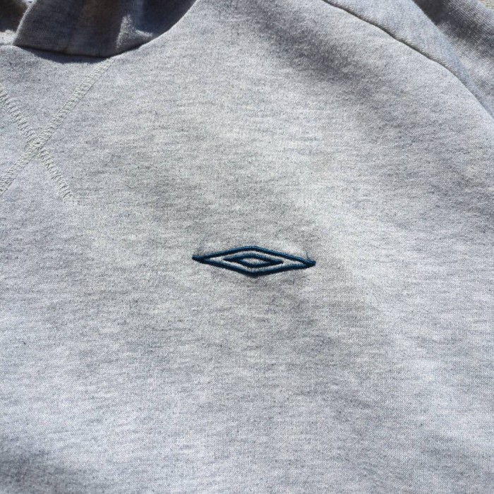 00s UMBRO ONE POINT LOGO EMBROIDERY HOODIE | Vintage.City 古着屋、古着コーデ情報を発信