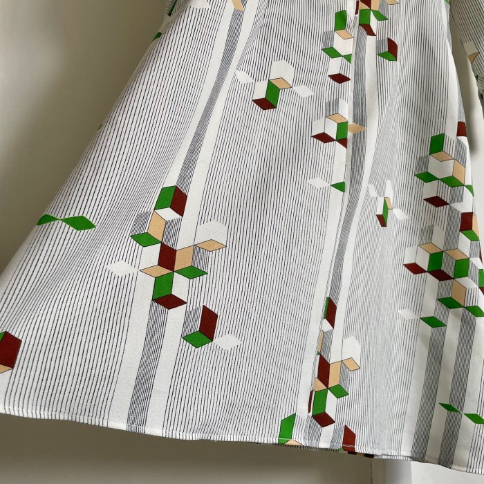 block geometric pattern dress〈レトロ古着 ブロック 幾何学模様 ワンピース 白 緑〉 | Vintage.City 빈티지숍, 빈티지 코디 정보