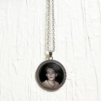 Leonard DiCaprio necklace | Vintage.City 古着屋、古着コーデ情報を発信