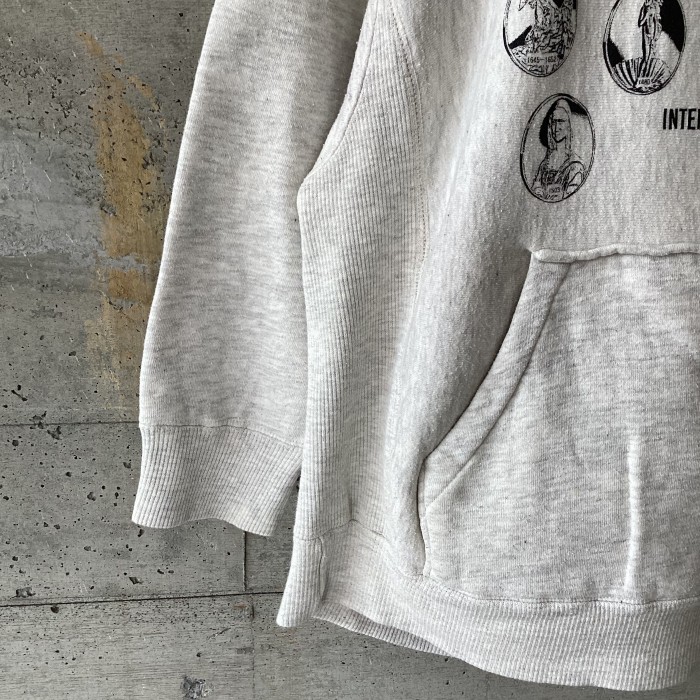Hoodies with world famous prints | Vintage.City 古着屋、古着コーデ情報を発信
