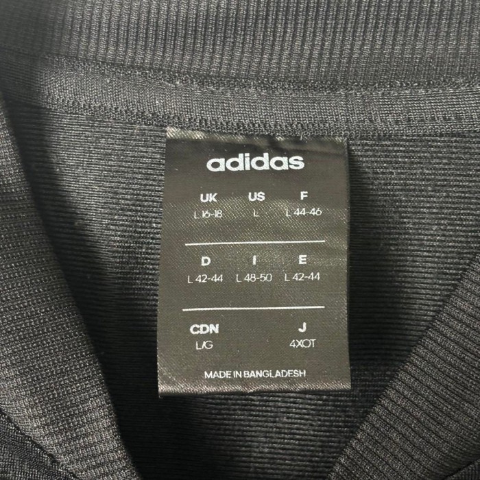 adidas スリーライン 袖ライン トラックジャケット 黒 L S2802 | Vintage.City 古着屋、古着コーデ情報を発信