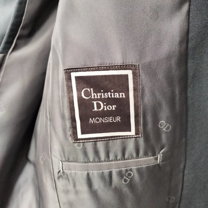 Christian Dior  クリスチャンディオール　90s ヴィンテージ　テーラードジャケット　オールド　レトロ   ウール　スーツ　人気カラー　ダークグレー　日本製　古着 | Vintage.City Vintage Shops, Vintage Fashion Trends