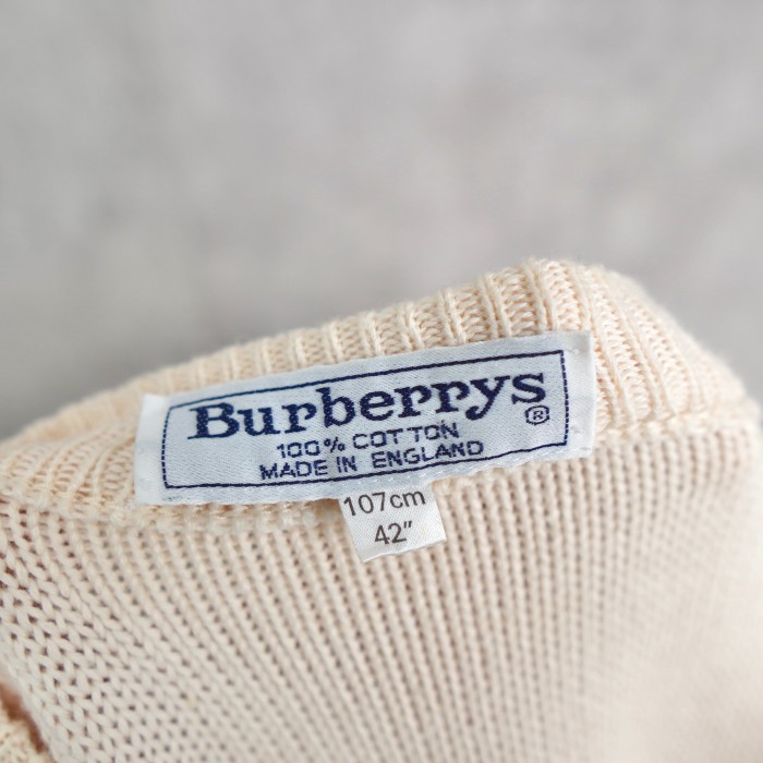 BURBERRY / バーバリー ニット / セーター 1990年代製 / 紋章ロゴ刺繍 / ケーブル編み / イングランド製 Lサイズ相当 | Vintage.City 古着屋、古着コーデ情報を発信