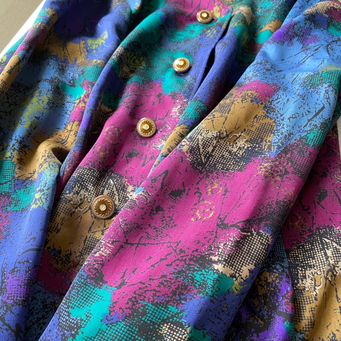 Vintage 80s retro colorful artistic pattern no collar browse レトロ ヴィンテージ 古着 カラフル アーティスティック柄 ノーカラー ブラウス | Vintage.City Vintage Shops, Vintage Fashion Trends