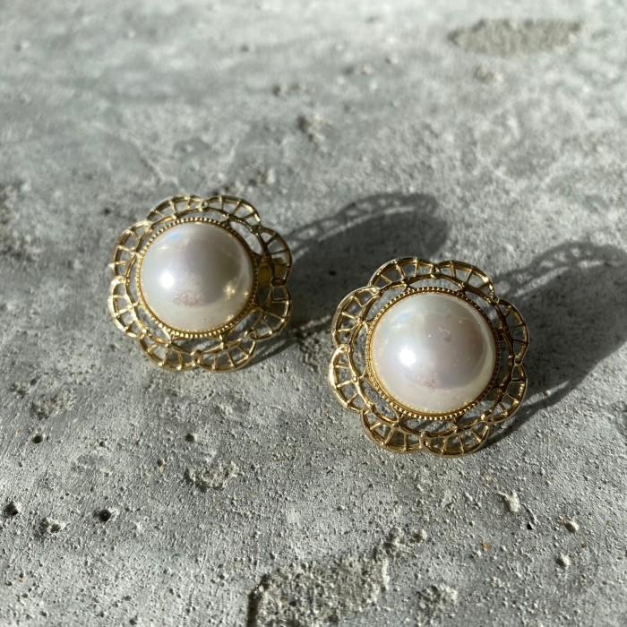 Vintage 60〜70s retro pearl flower classical earring レトロ ヴィンテージ パール フラワー クラシカル イヤリング | Vintage.City 古着屋、古着コーデ情報を発信