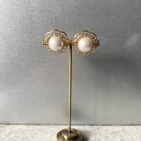 Vintage 60〜70s retro pearl flower classical earring レトロ ヴィンテージ パール フラワー クラシカル イヤリング | Vintage.City 빈티지숍, 빈티지 코디 정보