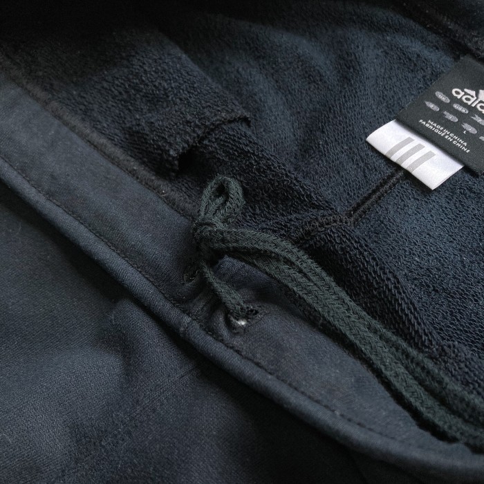 adidas 00s side lined design sweat track pants | Vintage.City Vintage Shops, Vintage Fashion Trends