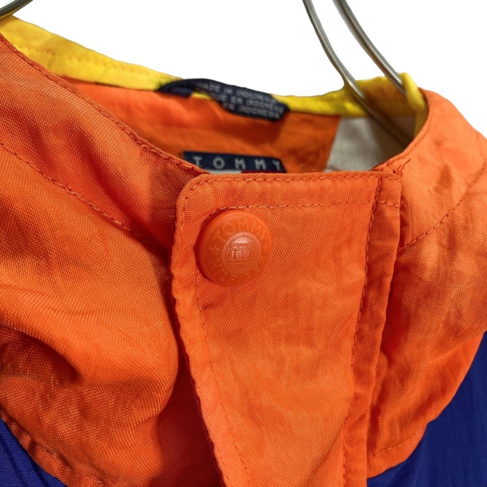 90s TOMMY HILFIGER vivid colored nylon jacket | Vintage.City 빈티지숍, 빈티지 코디 정보
