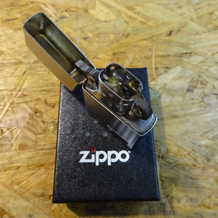 デッドストック ジッポ USA製 オイルライター シンプル 銀 2000年製 Z64 | Vintage.City 古着屋、古着コーデ情報を発信