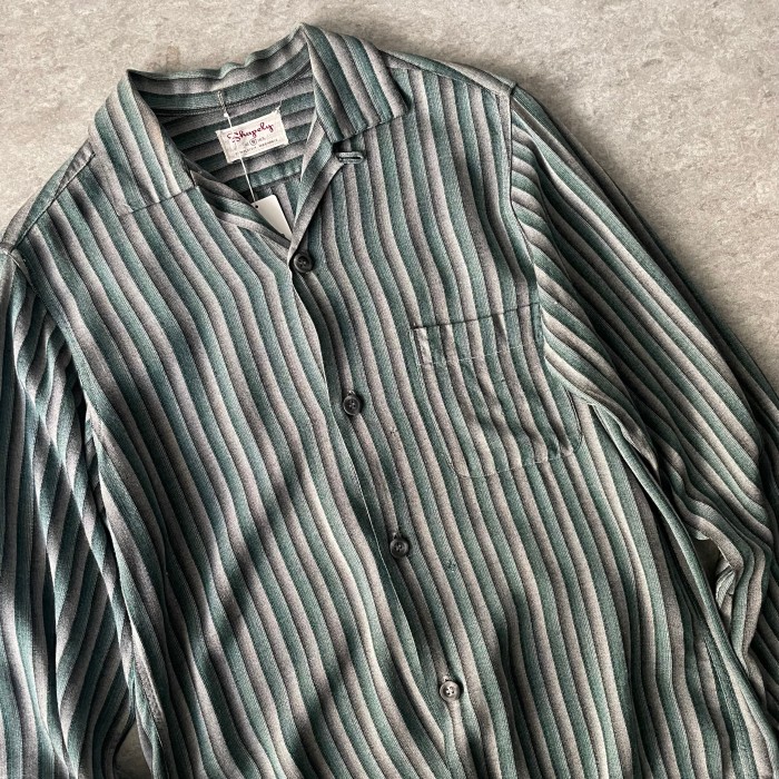 60's  Shapely  ombre stripe shirt  Open collar | Vintage.City Vintage Shops, Vintage Fashion Trends