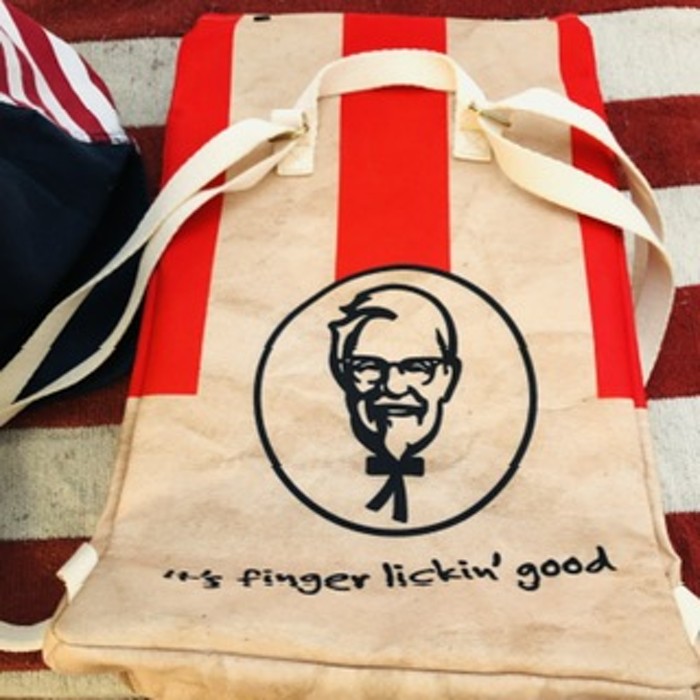 ケンタッキーフライドチキン　KFC ナイロン　バックパック | Vintage.City 古着屋、古着コーデ情報を発信