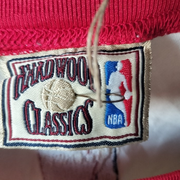Majestic HARDWOOD CLASSICS　90s　NBA   シクサーズ　ゲームシャツ　刺繍　ヴィンテージ　ビッグサイズ　バスケ　ユニセックス　ストリート　アメカジ　ヒップホップ　古着 | Vintage.City 古着屋、古着コーデ情報を発信