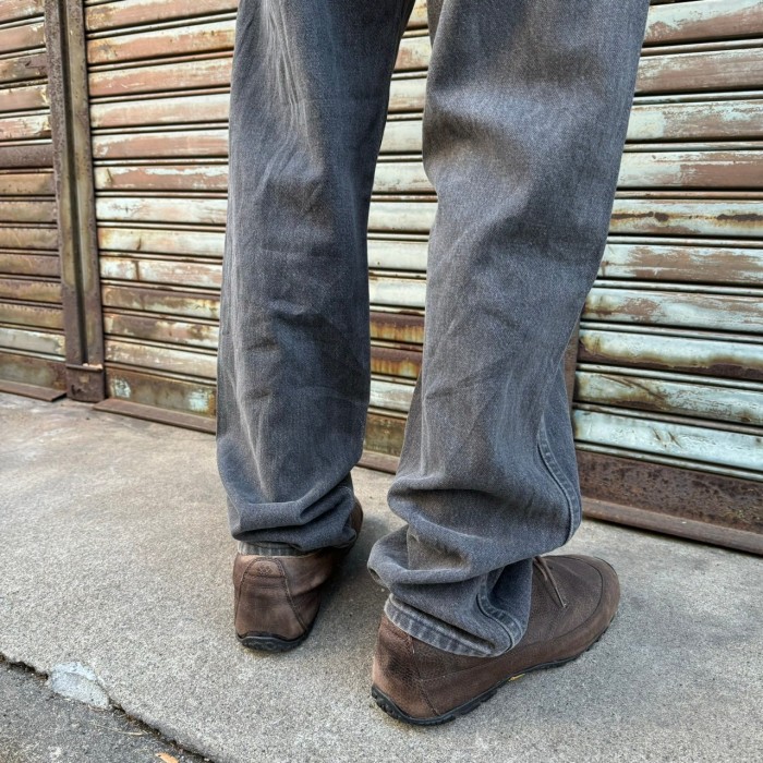 先染め 90s Wrangler ラングラー 13MWZPB デニムパンツ Black Denim Pants 80s ヴィンテージ ブラックデニム 黒 W35 L34 88cm | Vintage.City Vintage Shops, Vintage Fashion Trends