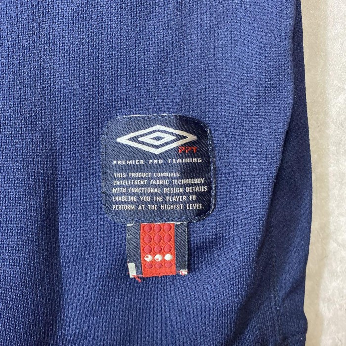 UMBTO ✖️ England logo game shirt size XL 相当　配送A アンブロ　イングランド代表　刺繍ロゴ | Vintage.City 古着屋、古着コーデ情報を発信
